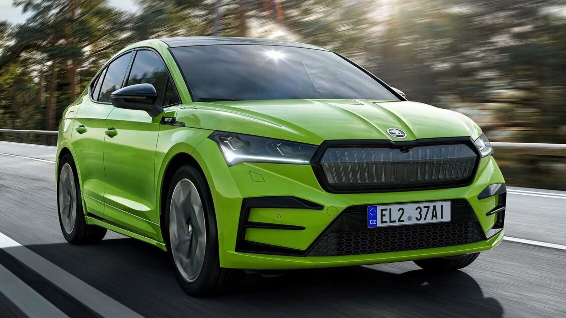 El primer Skoda RS eléctrico ya tiene precios en otros países: siéntate en una silla (por los desmayos)
