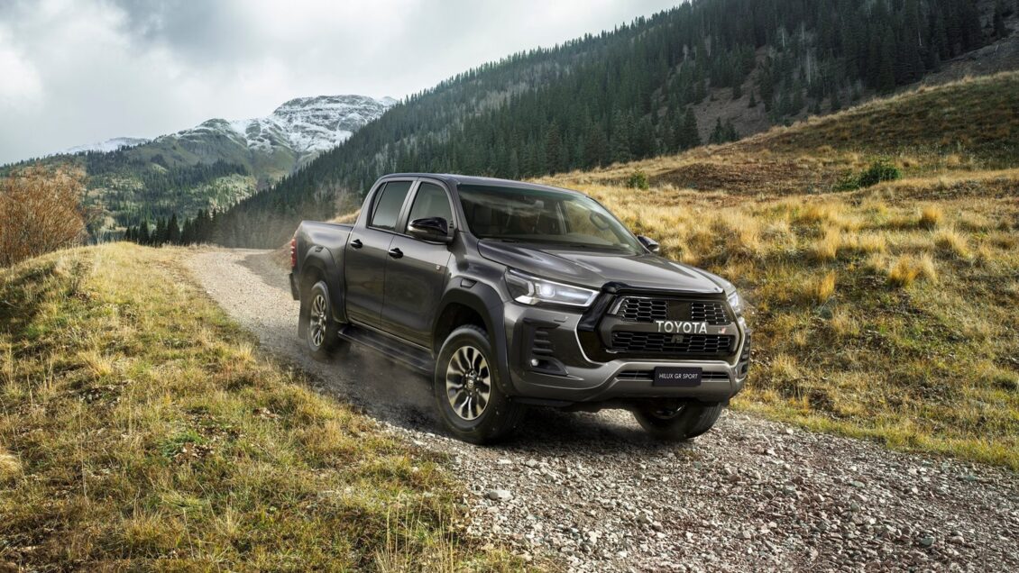 El Toyota Hilux GR Sport llega a España: la opción deportiva con 204 CV