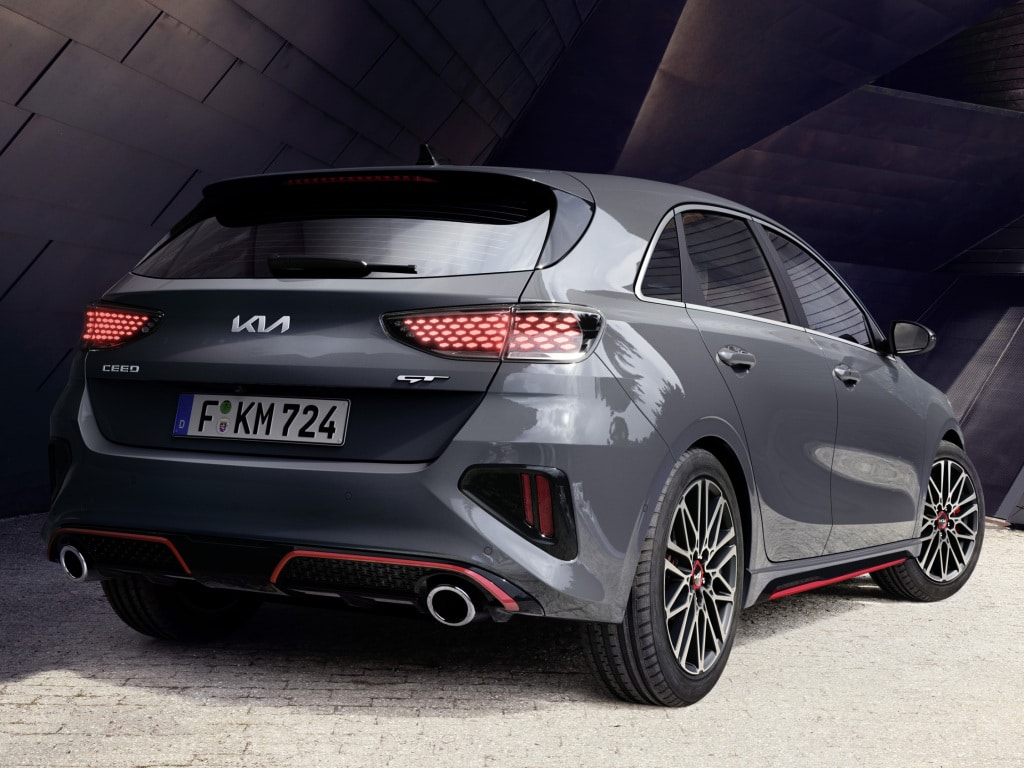 The Kia Ceed GT 204 CV Now With A Discount Of € 5,600