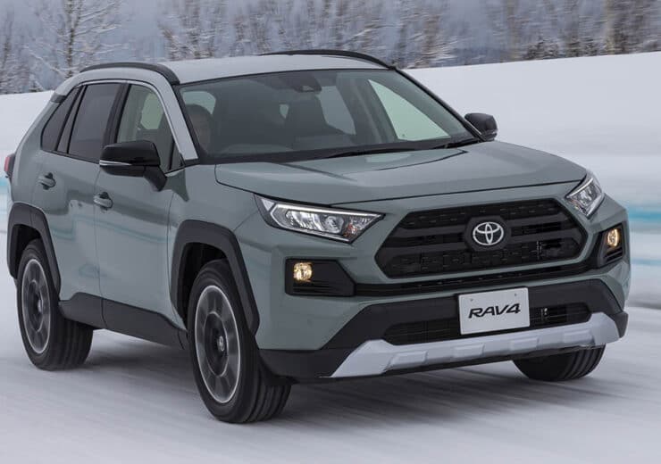 El Toyota RAV4 2023, mejoras de equipamiento y seguridad
