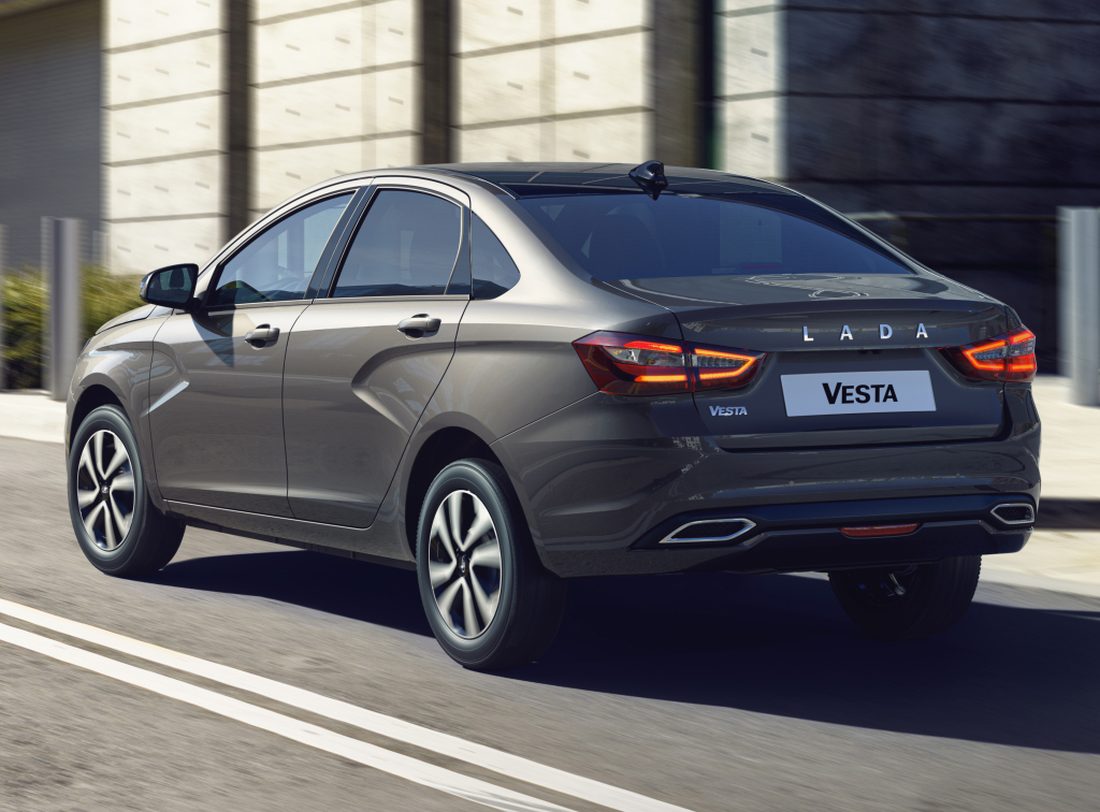 The Lada Vesta catches up and is very interesting