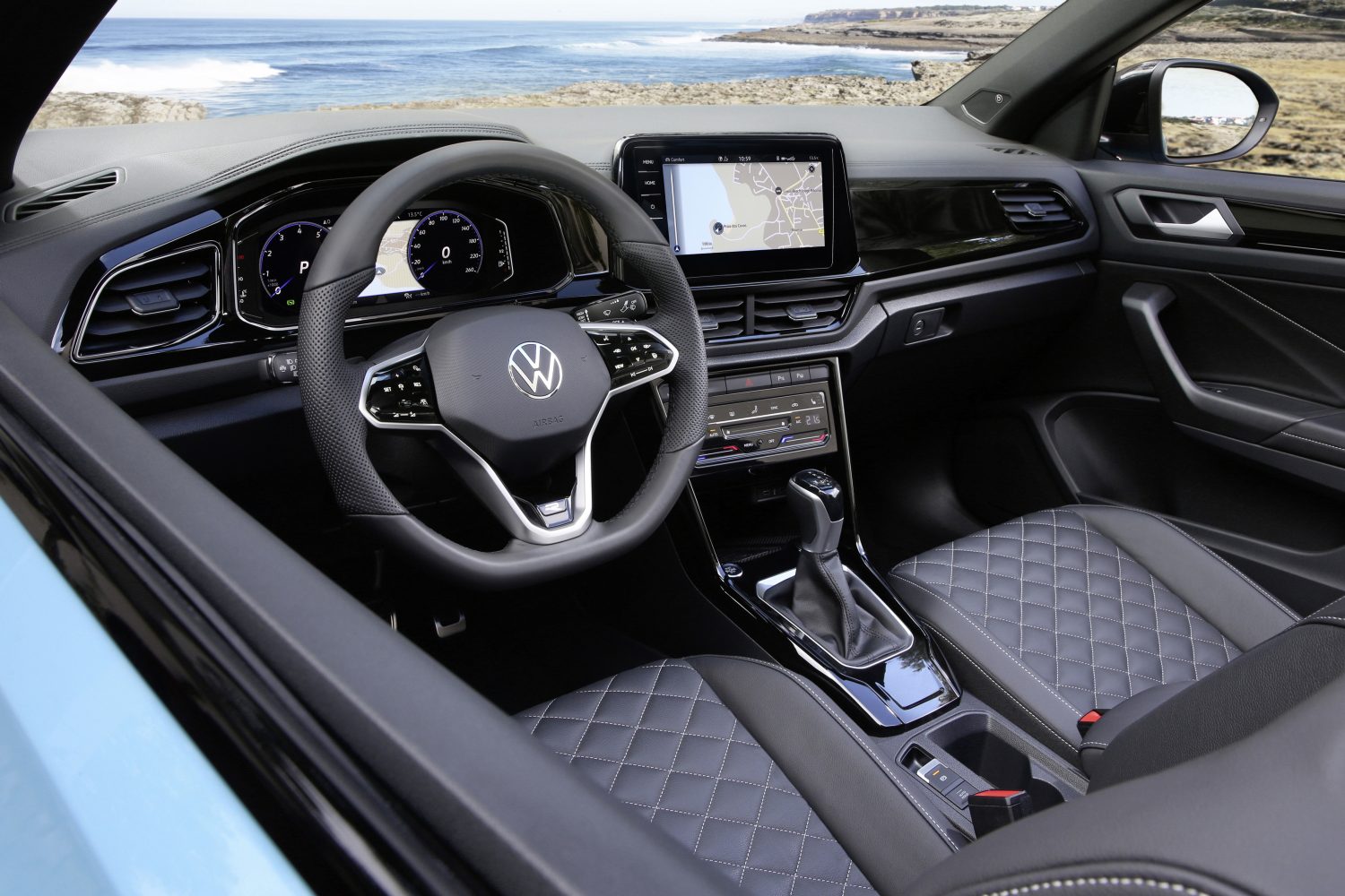 New images of the renewed Volkswagen T-Roc Cabrio 2022