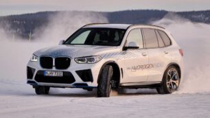 El BMW iX5 Hydrogen supera con éxito las pruebas de invierno ¿Mejor que un eléctrico?