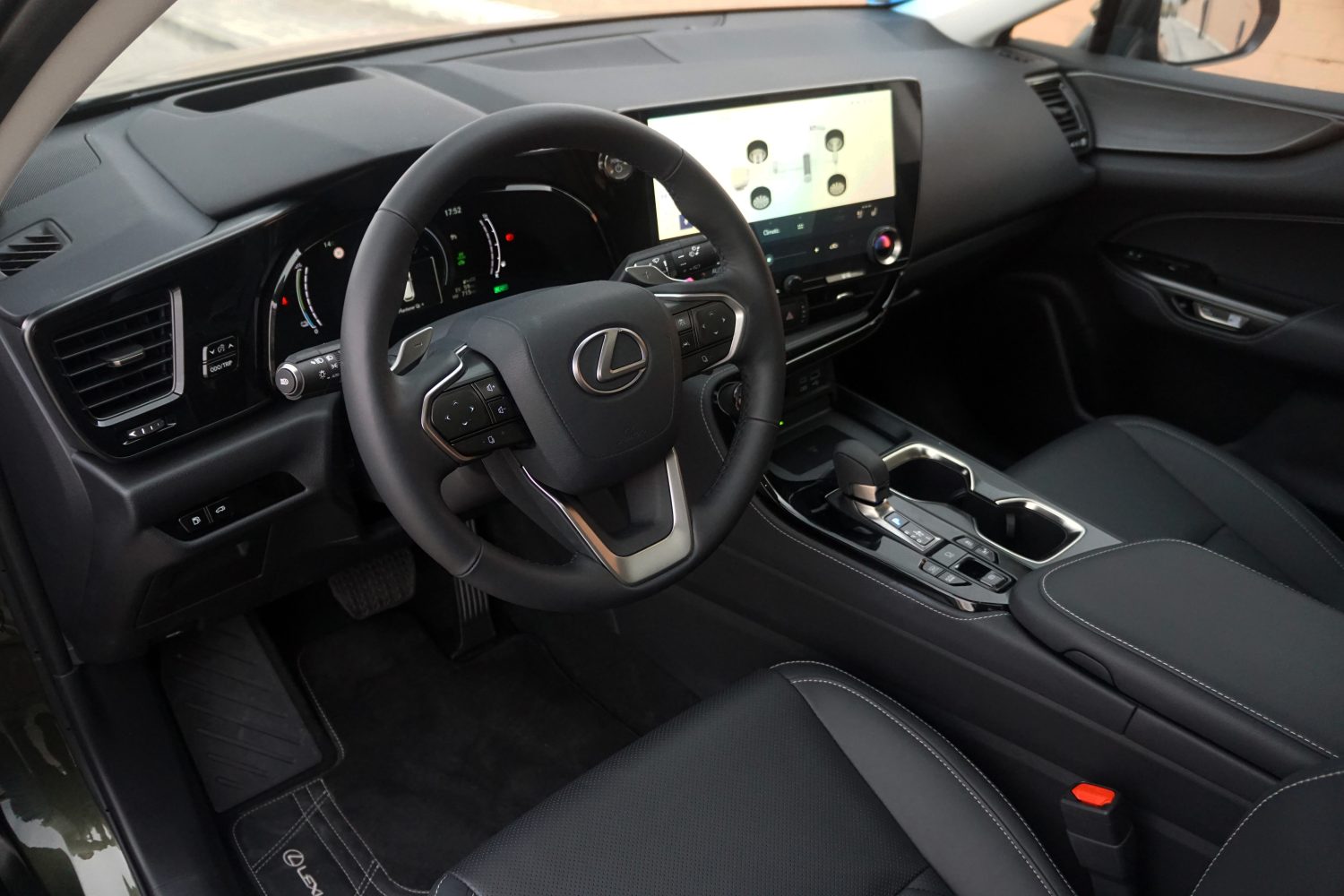 Opinión y prueba Lexus NX 450h+ 309 CV Luxury híbrido PHEV