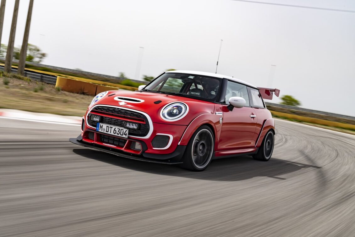 Nuevas imágenes del MINI John Cooper Works para las 24h de Nürburgring