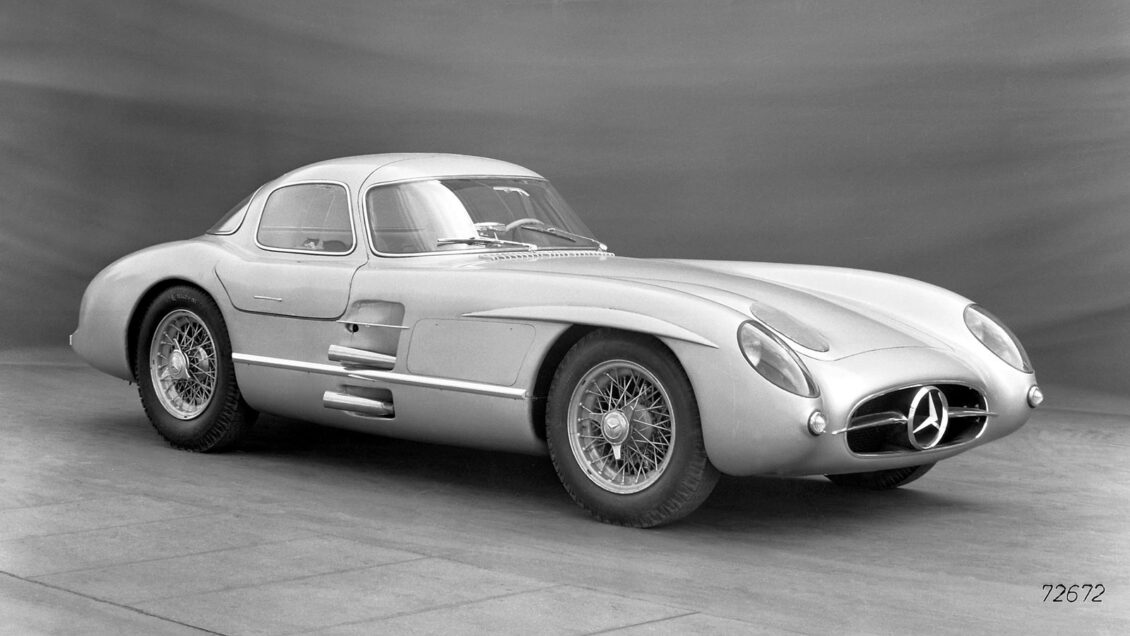 El coche más caro del mundo es este Mercedes-Benz 300 SLR Uhlenhaut Coupé: 135 millones de euros