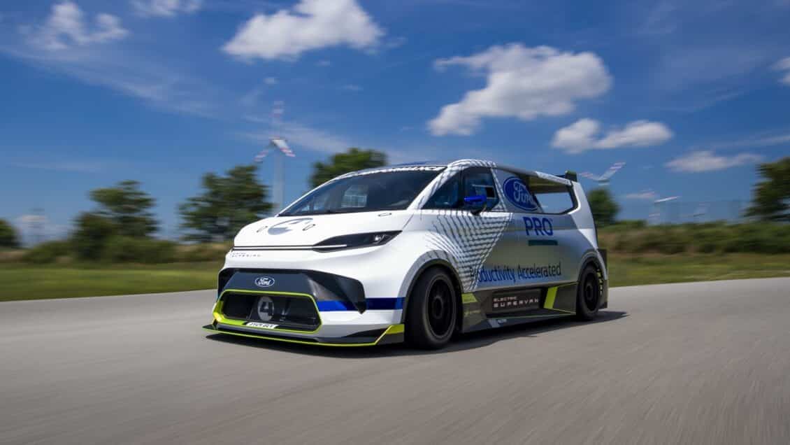 Ford Pro Electric SuperVan, 2000 CV, un 0 a 100 km/h en menos de 2 segundos y espacio para hacer mudanzas…