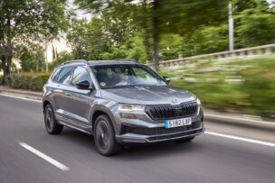 Prueba Škoda Karoq Sportline 2.0 TDI 150 CV DSG 4x4: práctico, actualizado y frugal
