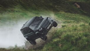 ¿Te acuerdas de los coches del rodaje de la última película de James Bond?: pues ojo, porque se subastan...