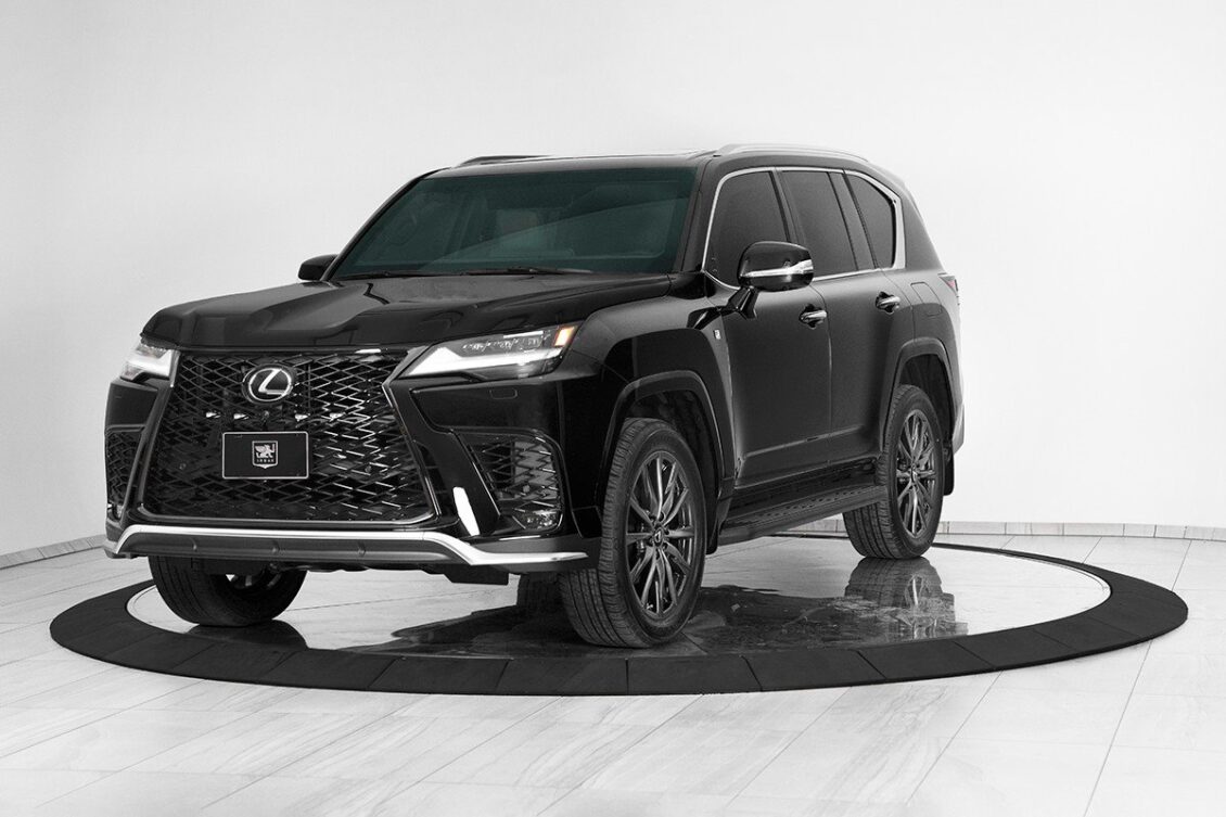 Este Lexus LX 600 es una fortaleza rodante a prueba de balas y granadas