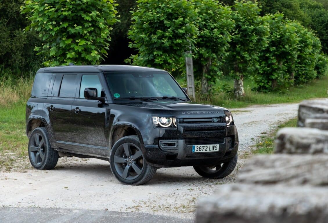 Prueba Land Rover Defender 110 V8 P525 AWD Auto: un mastodonte de 2,6 toneladas soberbio