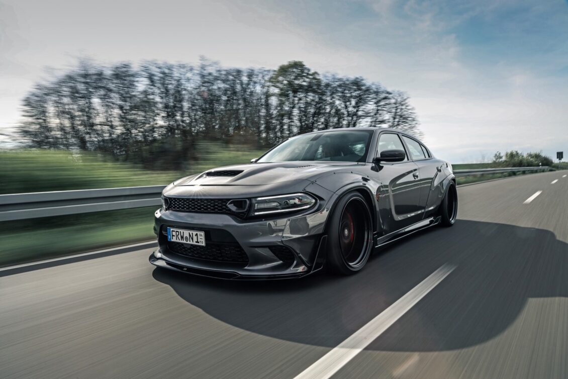 Esta bestia V8 sobre la base del Dodge Charger SRT Hellcat no te va a dejar indiferente