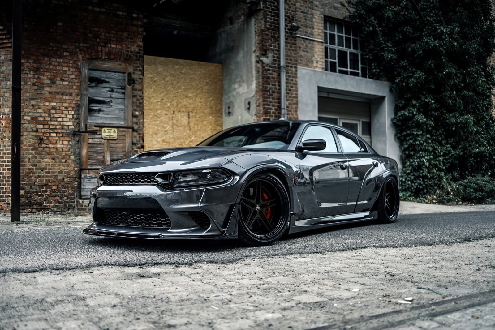 Este Dodge Charger SRT Hellcat no te va a dejar indiferente