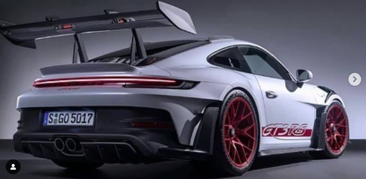 The Porsche 911 GT3 RS 2023 is spotted out in the open