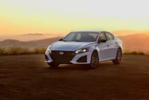 Así es el renovado Nissan Altima 2023: una pena no verlo por aquí...
