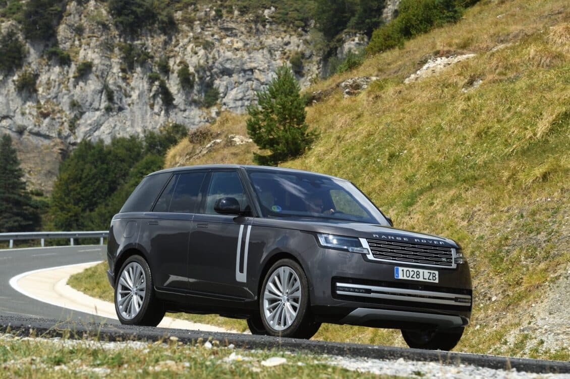 Primera prueba Range Rover V8 y D350 SWB 2022: esto es otro nivel