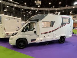 Autocaravana Camperdadi, empresa célebre especialista en toldo de caravana  en Madrid - Camperdadi