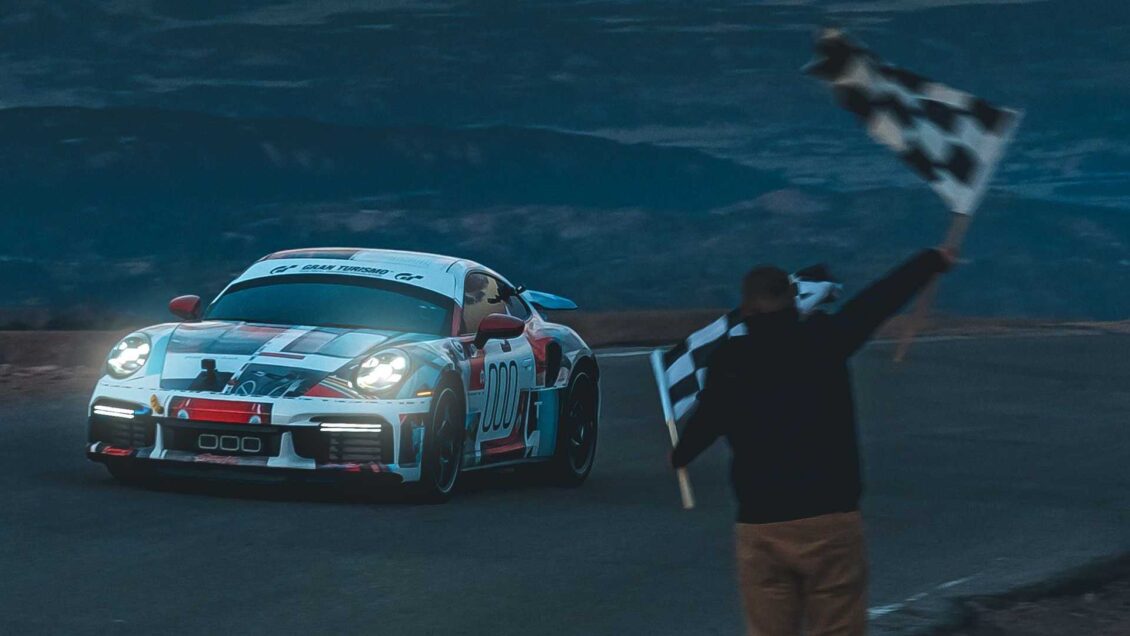 Revés para Bentley: el Porsche 911 Turbo S es ahora el rey de Pikes Peak