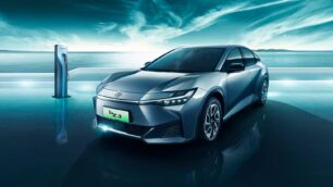 Toyota bZ3: Así es el nuevo modelo 100% eléctrico lanzado en colaboración con BYD