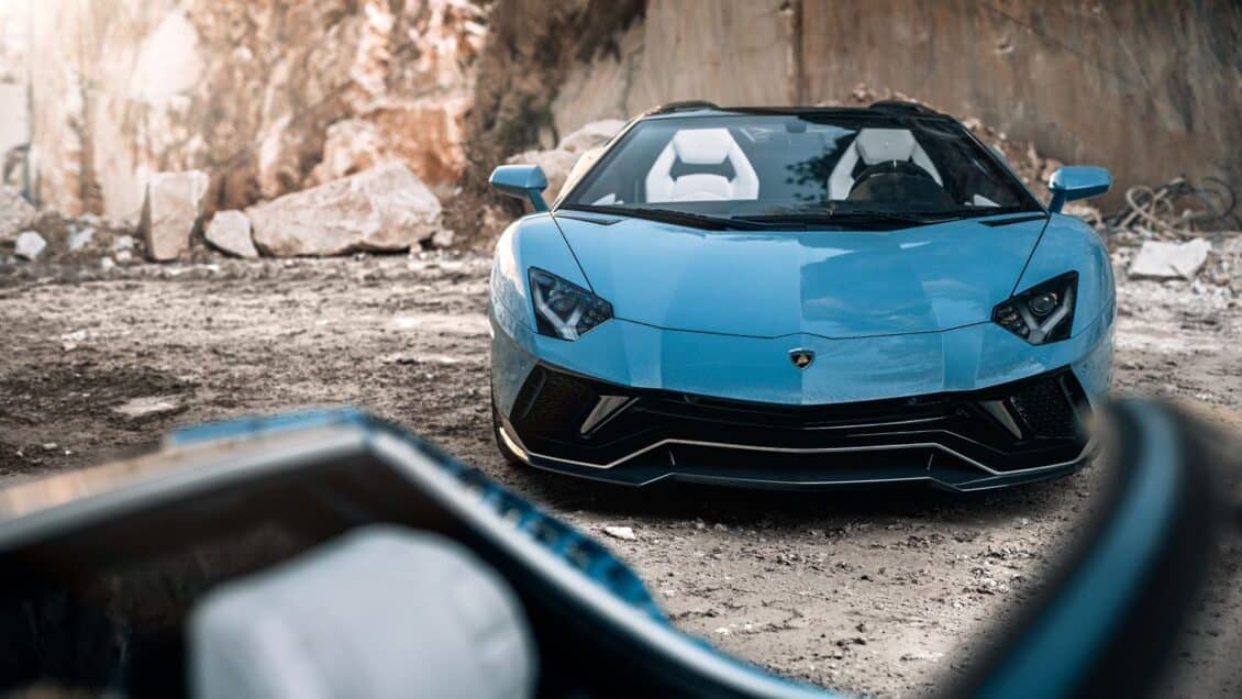 Así es el último Lamborghini Aventador: un punto final épico y a cielo abierto