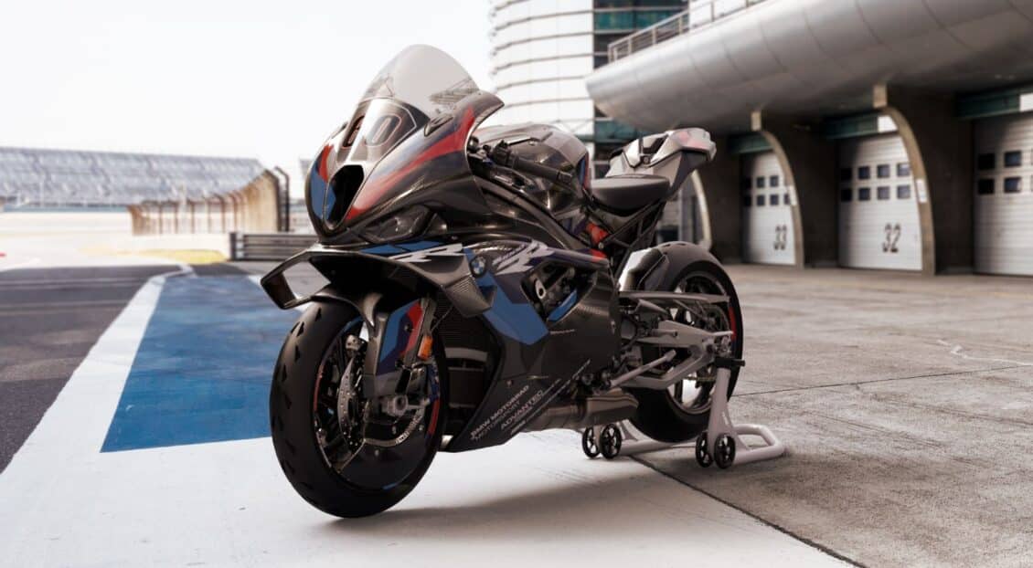 BMW M 1000 RR 2023, hasta 314 km/h de punta desde 38.170 euros