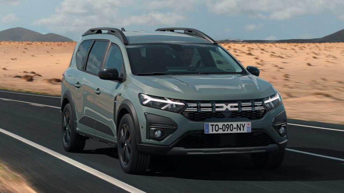 El Dacia Jogger E-Tech llegará en marzo al mercado por unos 25.000 €