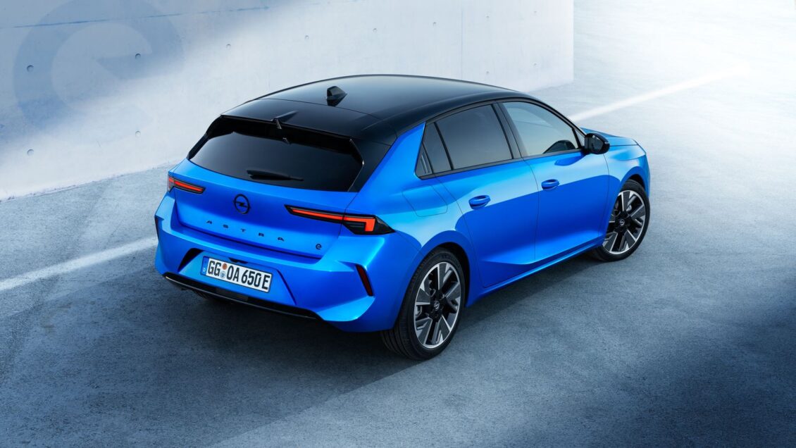 Ya está aquí el Opel Astra 100% eléctrico: 54 kWh de batería y 416 km de autonomía WLTP