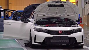 [Vídeo] Así se fabrica el Honda Civic Type R: sueños que salen de la planta de Yorii