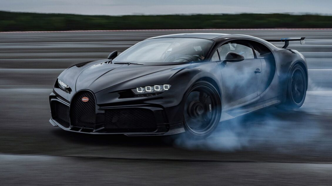 ¿Has visto alguna vez 4 millones de euros haciendo drifting?: Aquí tienes al Bugatti Chiron Pur Sport…