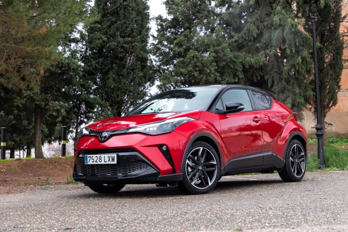 Prueba Toyota C-HR 180H GR Sport: atractivo, frugal y con un toque picante