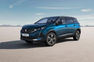 Llega el Peugeot 5008 MHEV; aquí los precios para España