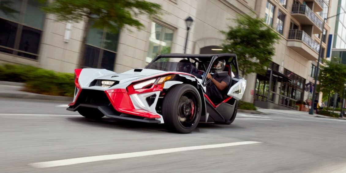 Polaris Slingshot ROUSH Edition, un juguete muy pintón