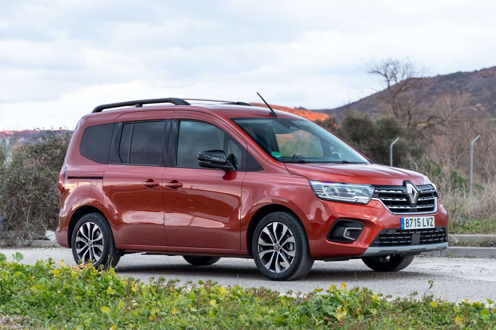 Cambiar la sales hora renault kangoo
