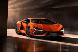 Lamborghini Revuelto: el primer Lambo híbrido enchufable llega con 1.015 CV