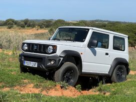 Ponemos a prueba las tecnologías híbrida y AllGrip de Suzuki en el Andalucía Sunshine Tour
