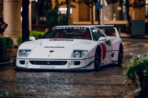 ¿Aberración o genialidad? El Ferrari F40 de Liberty Walk acapara todas las miradas