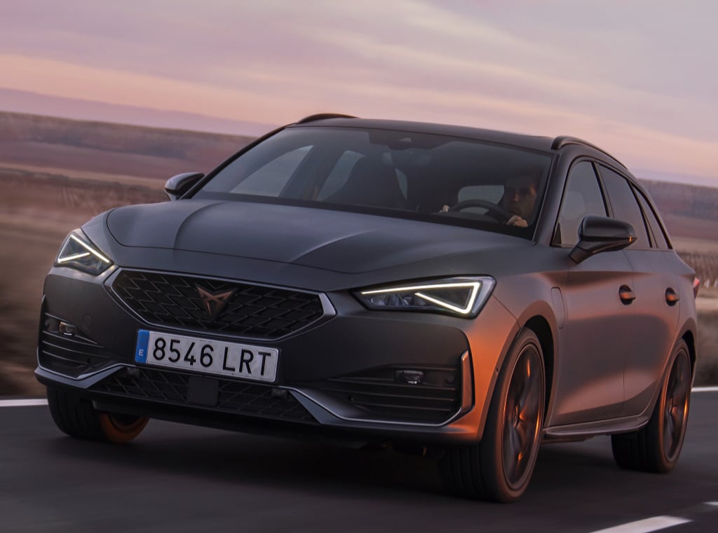 El SEAT León Cupra recibe una versión de ¡370 CV! aunque no la veremos en  España