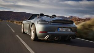 Porsche 718 Spyder RS: el seis cilindros atmosférico de 500 CV (368 kW) del 911 GT3, ahora a cielo abierto y en posición central
