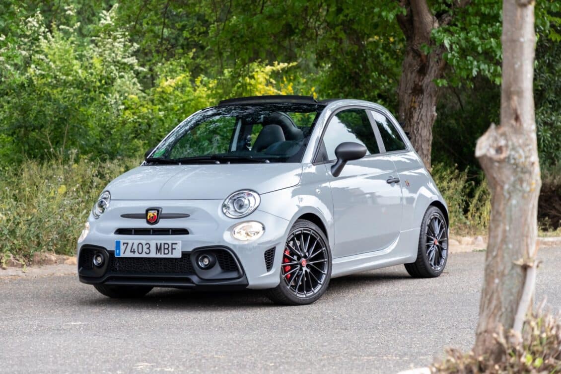 Prueba Abarth 695C 1.4 T-JET 180 CV: un juguete sin complejos