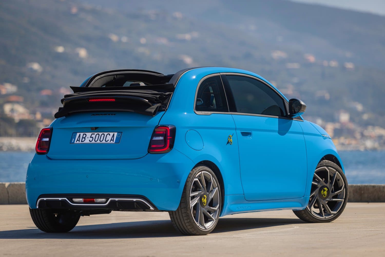 Nuevo Abarth 500 Cabrio 500e Turismo