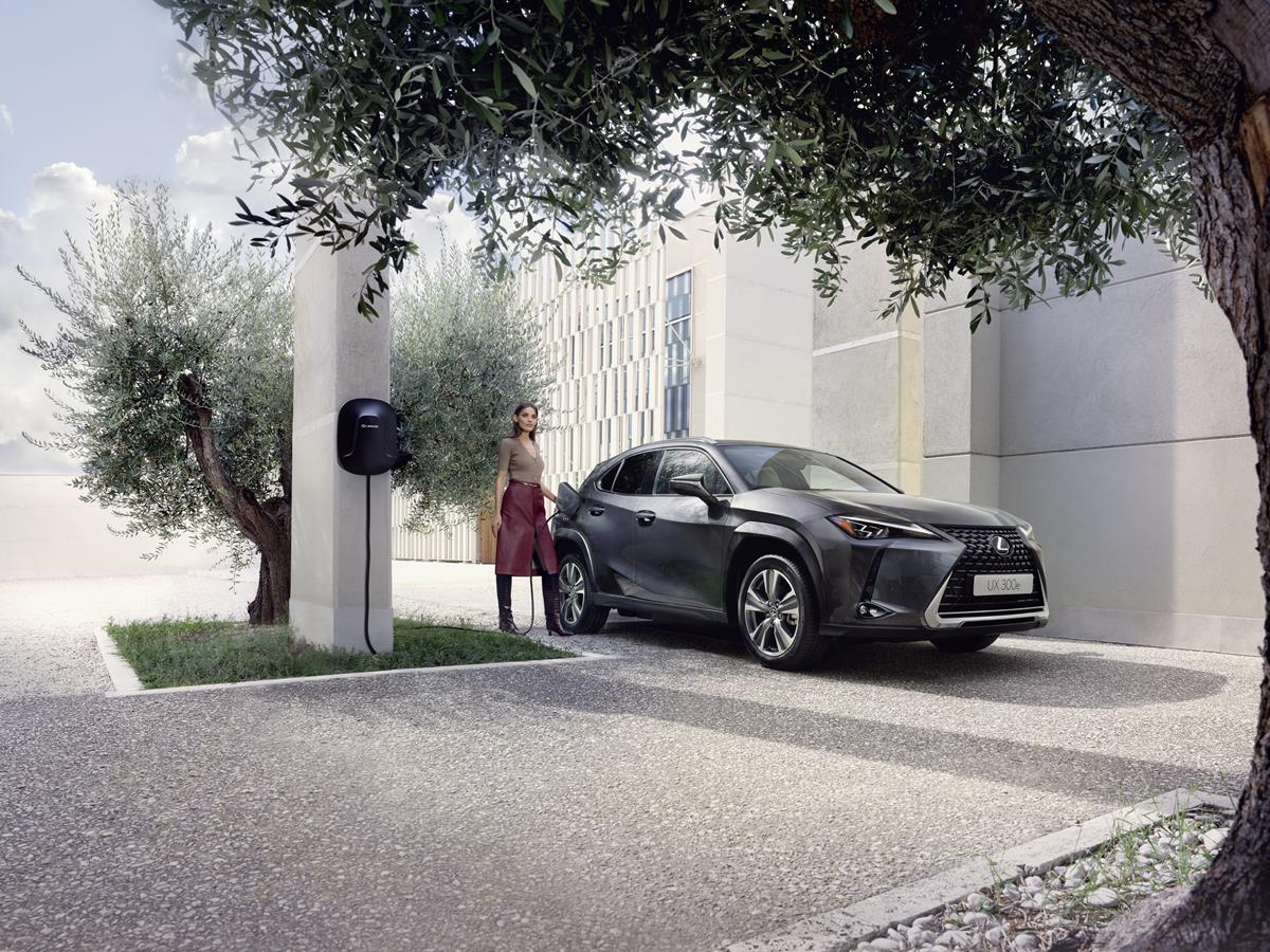 Lexus UX 300e