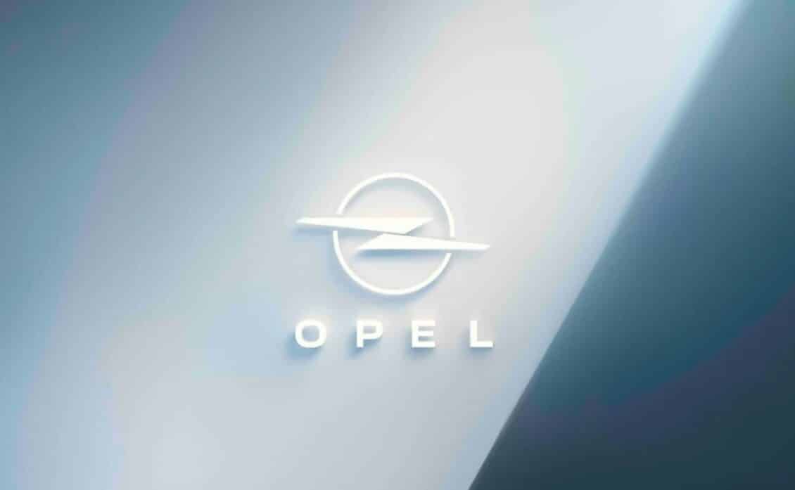 ¿Cómo ves el «nuevo» logo de OPEL?: debutará en 2024 en un modelo y te explicamos el motivo del cambio