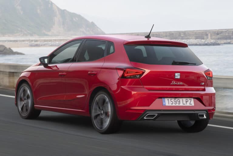 SEAT Chile sigue expandiendo su oferta con el 2024 .··. AMAXOFILIA