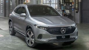 El Mercedes EQA se pone al día con hasta 560 km de autonomía