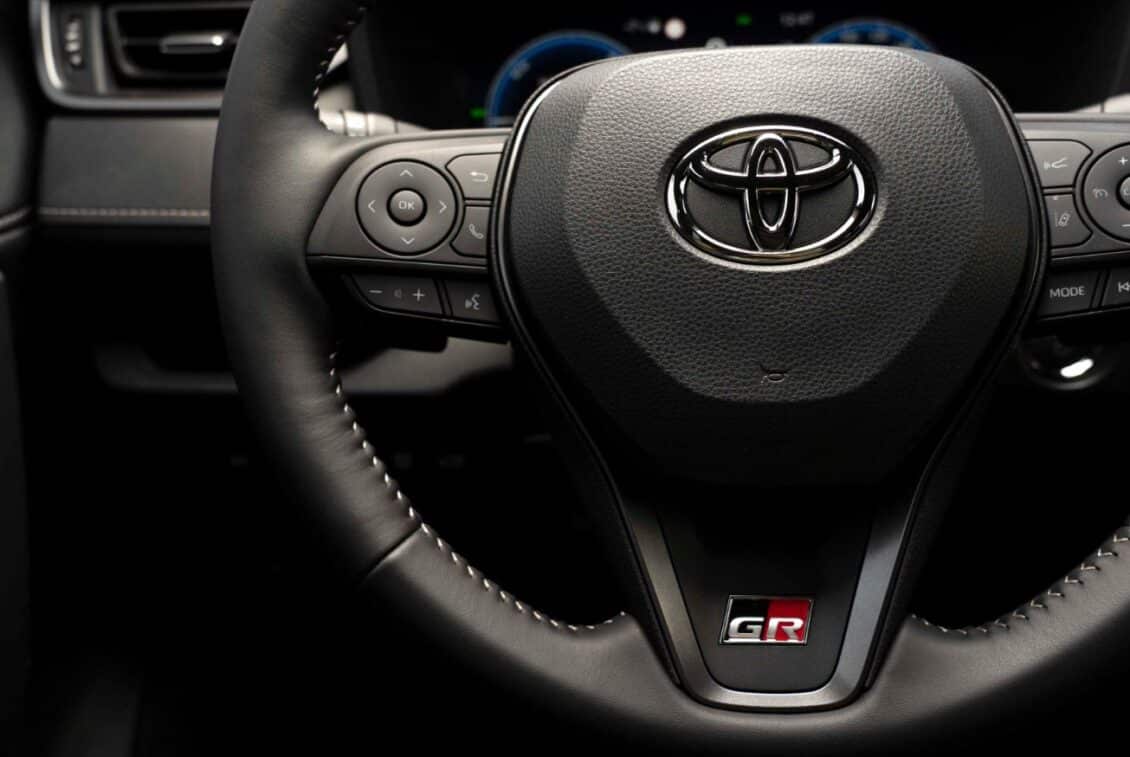 Toyota Motor obligada a detener la producción en 14 fábricas