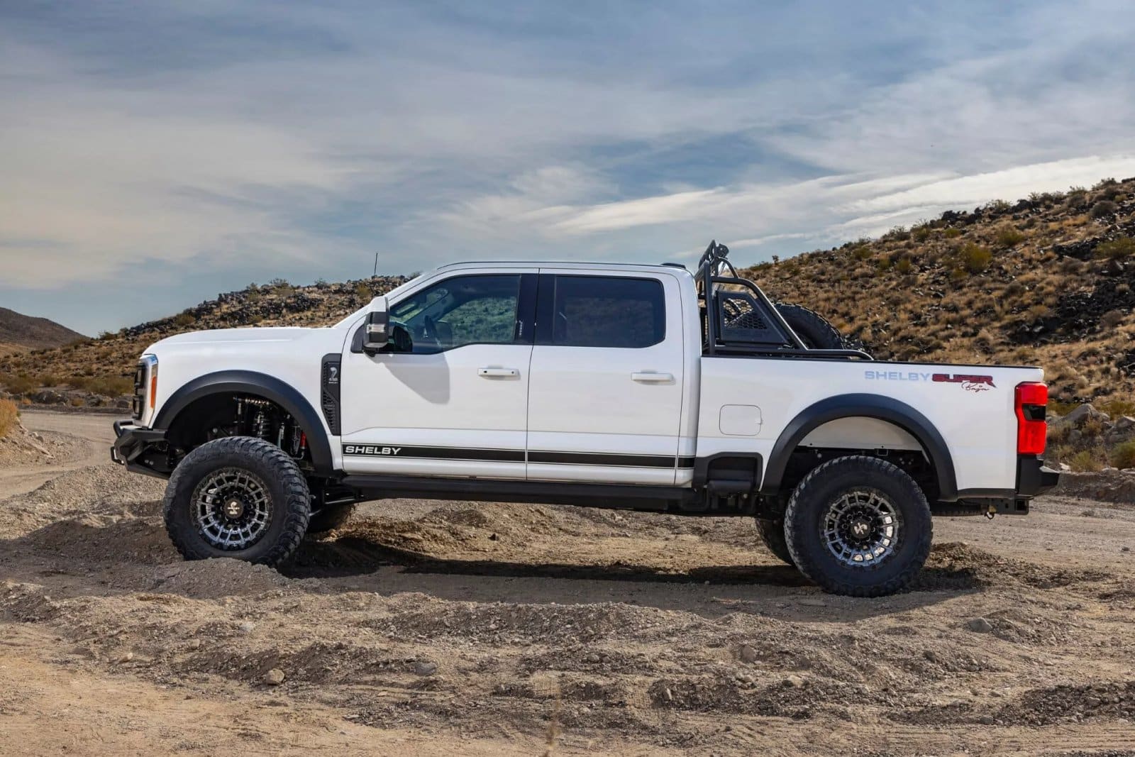 Shelby F250 Super Baja 2024 un ‘pick up’ de armas tomar con hasta 507