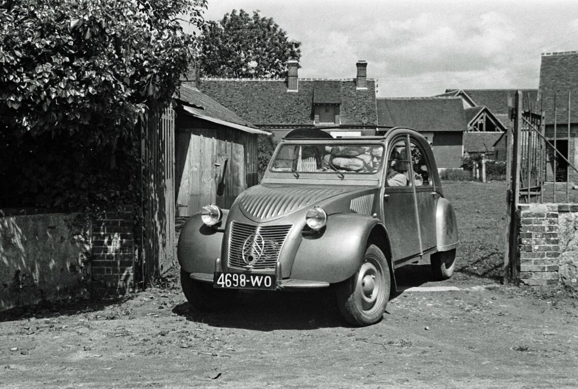 75 años del Citroën 2CV: el ‘made in Spain’ que marcó a varias generaciones