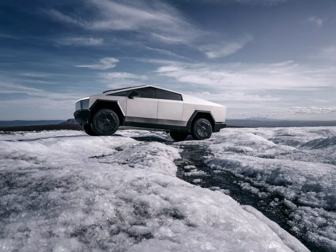 El Tesla Cybertruck también servirá como barco ¿Se le ha ido del todo la olla a Musk?