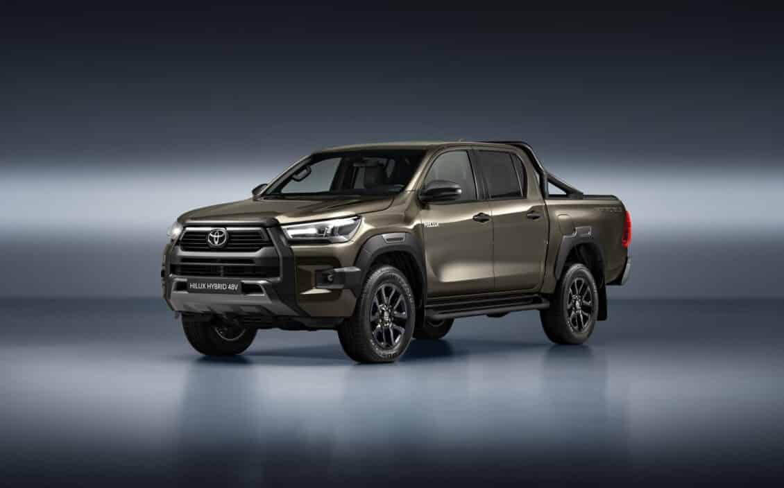 Todos los detalles del Toyota Hilux Hybrid 48V, la pickup invencible se hace «ECO»