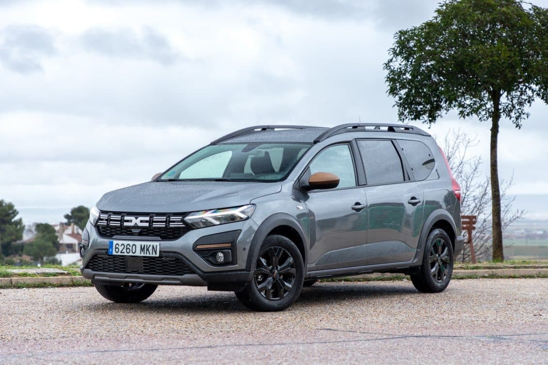 Prueba Dacia Jogger Hybrid 140 Extreme 7 plazas: todo lo que necesitas a un precio racional